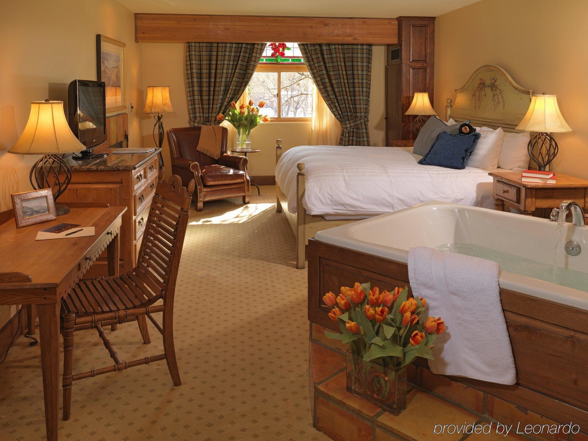 The Rusty Parrot Lodge And Spa Jackson Chambre photo
